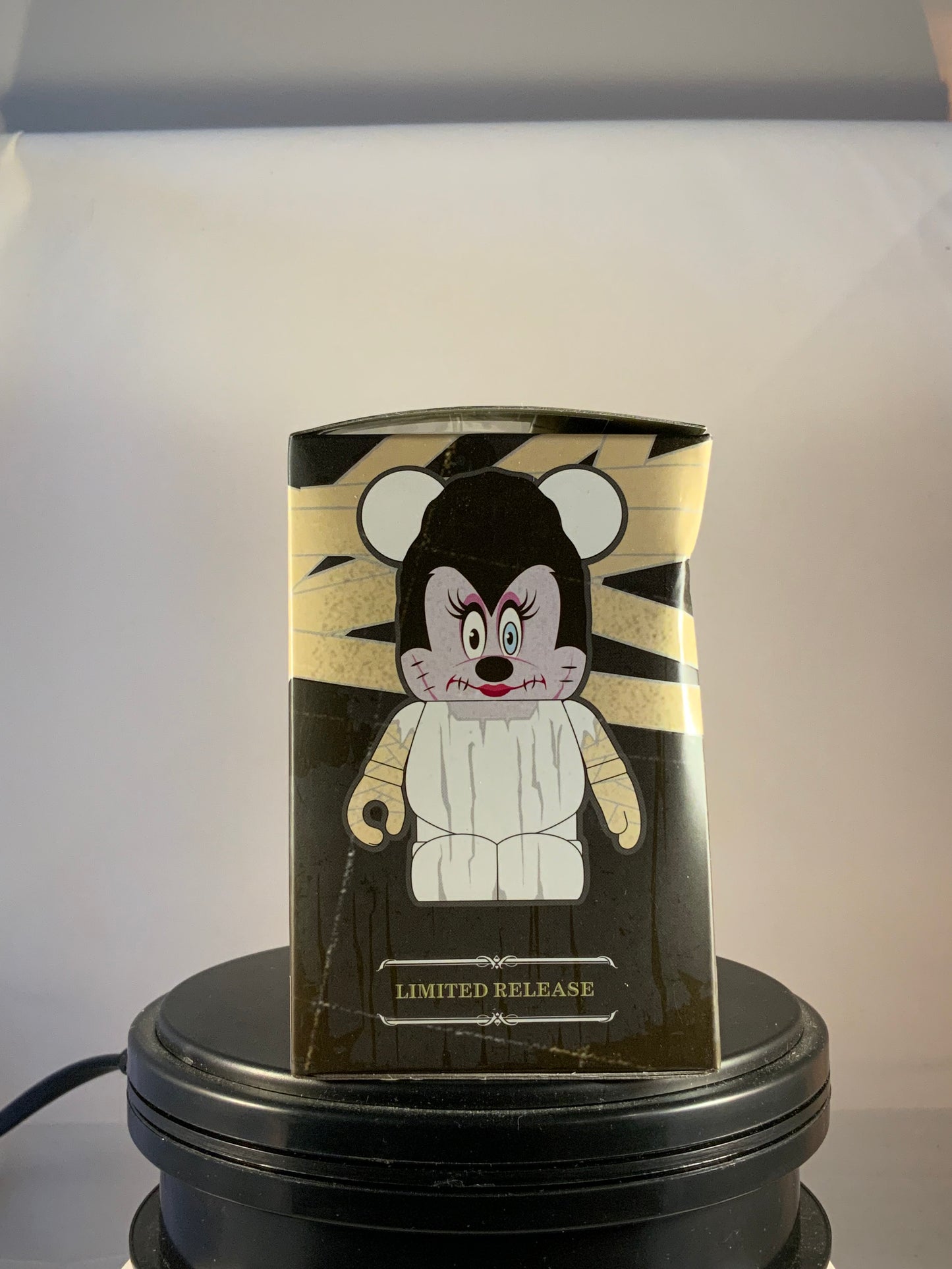 Disney Vinylmation: Spooky Series 1 (Frankenstein and Bride)