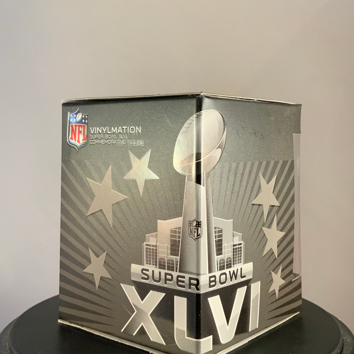 Super Bowl XLVI New York Disney Vinylmation package details